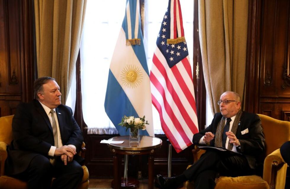 Estados Unidos acusa a un jefe de Hezbollah por el ataque a la AMIA y ofrece una recompensa millonaria