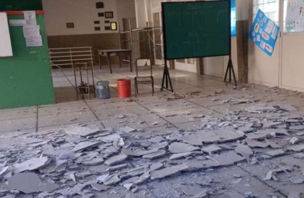Se cae el techo de una escuela en Luján de Cuyo