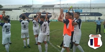 El Poeta derrotó a Camioneros y manda en el Hexagonal de Liga Cordobesa\u002E