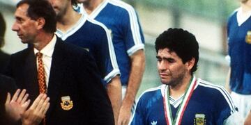 Las lágrimas de Diego, la resignación de Bilardo\u002E El bicampeonato se esfumó de las manos, en lo que hubiera sido la tercera estrella en la camiseta Albiceleste\u002E