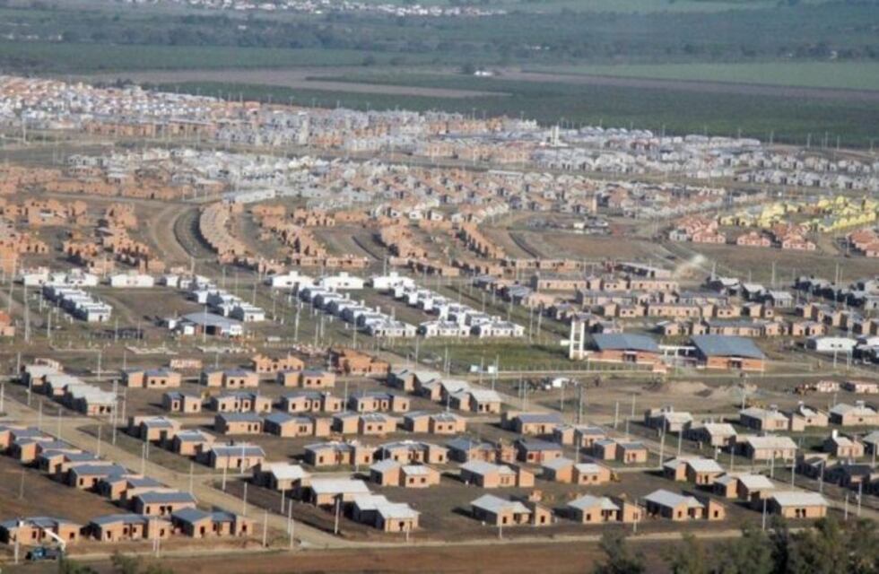 La construcción de viviendas sociales, el nuevo foco de enfrentamiento entre Manzur y Cambiemos