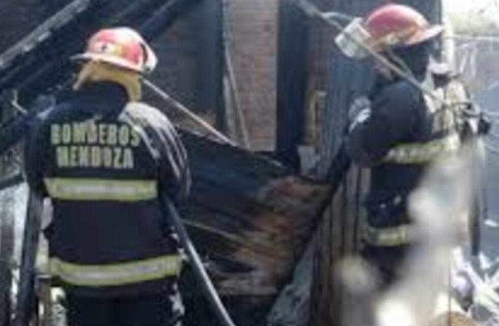 Una familia perdió todo en un incendio y piden trabajo