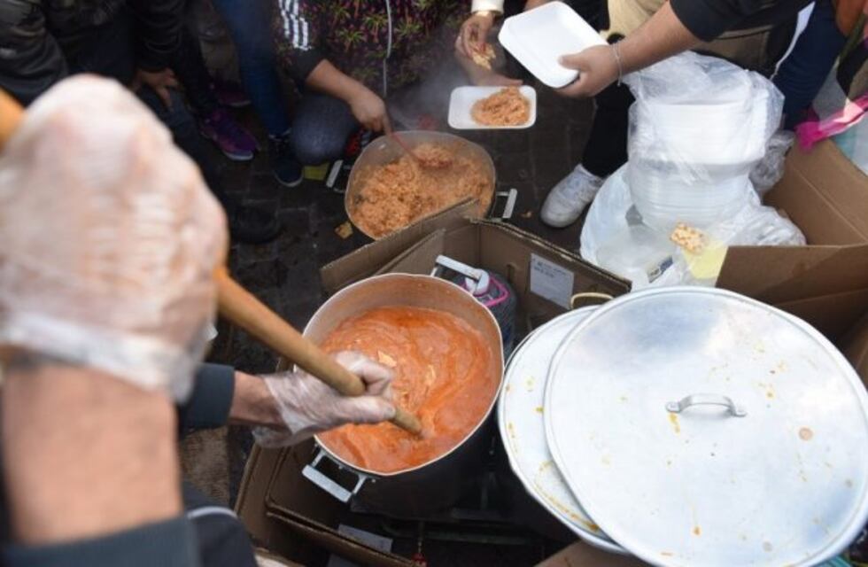 Movimientos sociales de izquierda se concentran en la 9 de julio