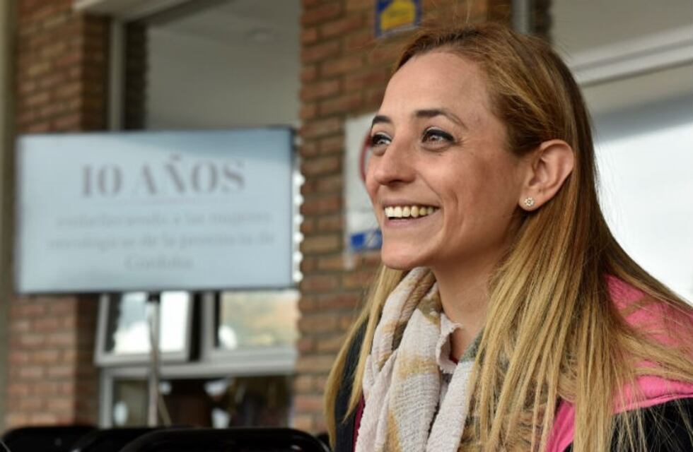 Entre el cáncer y el maquillaje, de los dos lados del mostrador