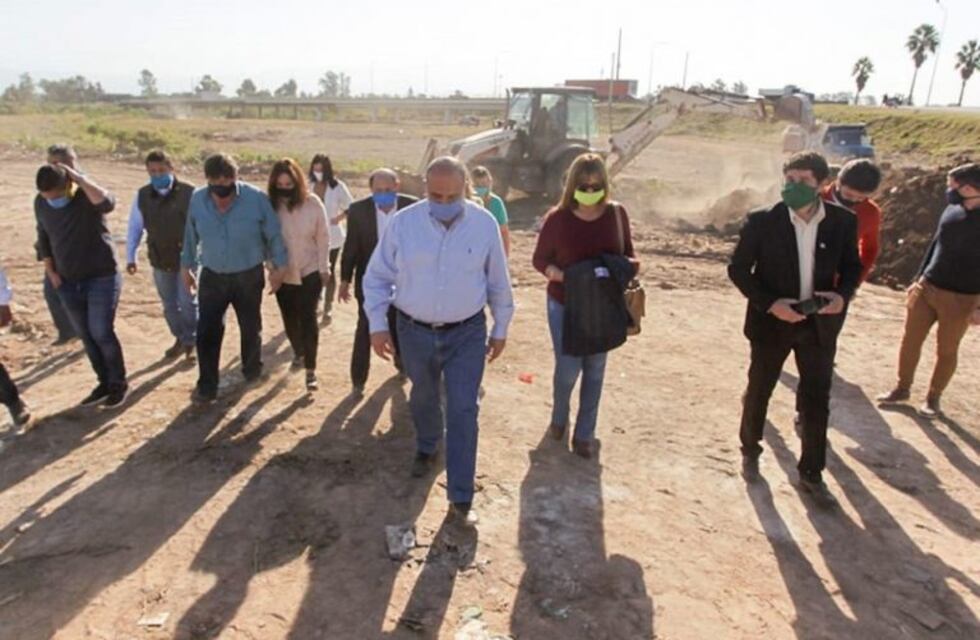 Manzur anunció la revalorización de la costanera del Río Salí