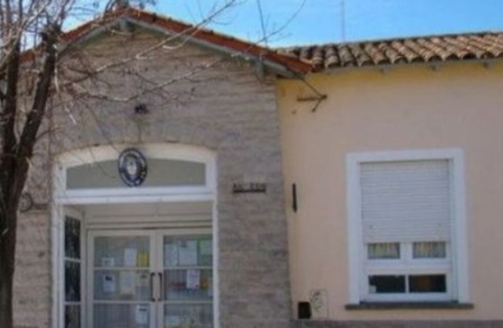 Dirección de la Escuela Nº28 de Necochea manifiesta la posibilidad que un alumno esté infectado por la bacteria Estreptococos