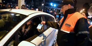 Los operativos de tránsito arrancaron este jueves por la noche en Rosario\u002E (Prensa Municipalidad Rosario)