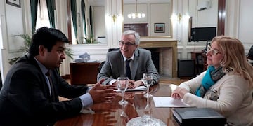 El secretario ejecutivo médico del Siprosa, Gustavo Vigliocco, recibió al intendente Leopoldo Rodríguez\u002E