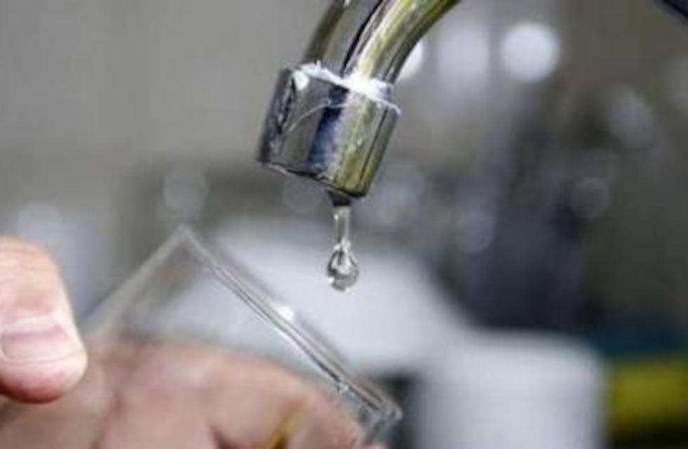 Agua en Bahía: falta de servicio, mal olor y sabor