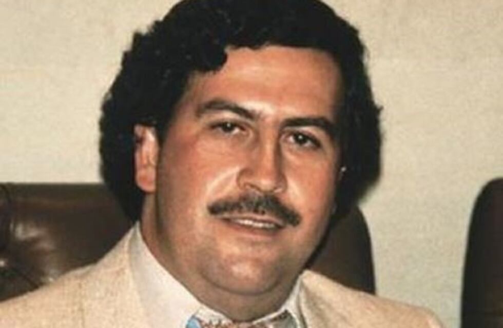 Divulgan la foto del supuesto fantasma de Pablo Escobar