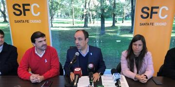 El intendente José Corral busca acompañar las medidas del Gobierno nacional\u002E (@unosantafe)