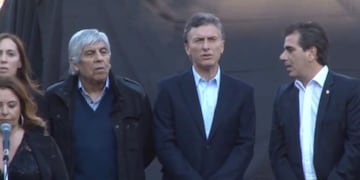 Hugo Moyano y Mauricio Macri, en pie de guerra\u002E (Twitter/gsued)
