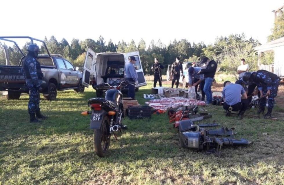 Megaoperativo en Alba Posse: secuestraron un arsenal de armas y municiones, vehículos y mercaderías