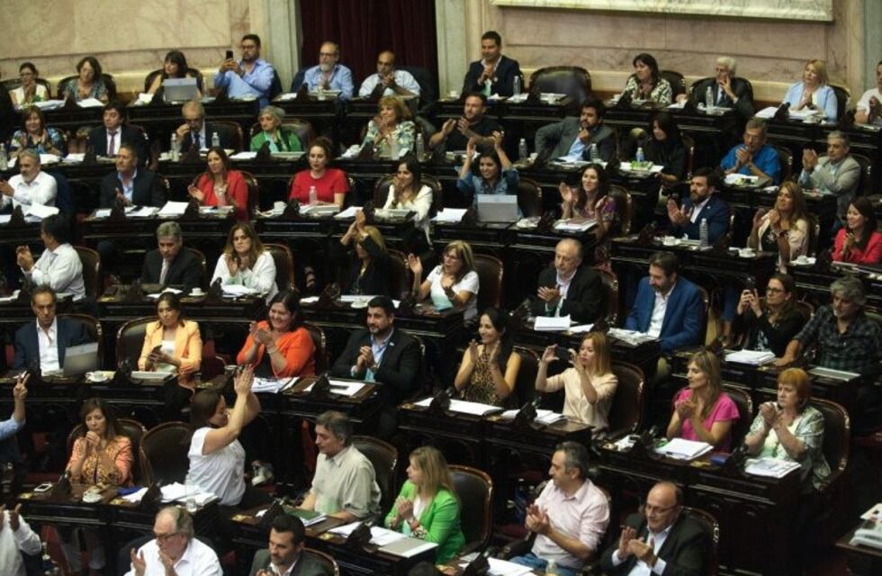 El congelamiento de jubilaciones no afectará a expresidentes, jueces y fiscales