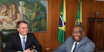 El ministro de Educación de Bolsonaro renunció por mentir sobre un presunto título de la UNR (Twitter)