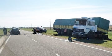 Choque de una camioneta y un camión cerca de Quetrequén (Infotec)