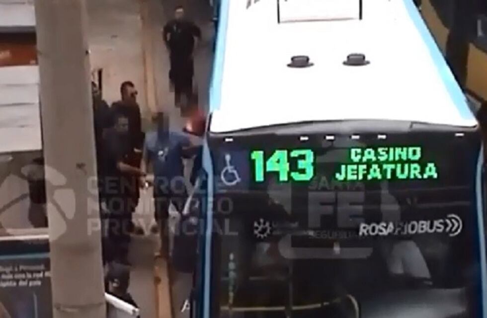 Robaban una casa y llegó la policía: dos ladrones fueron capturados en un colectivo