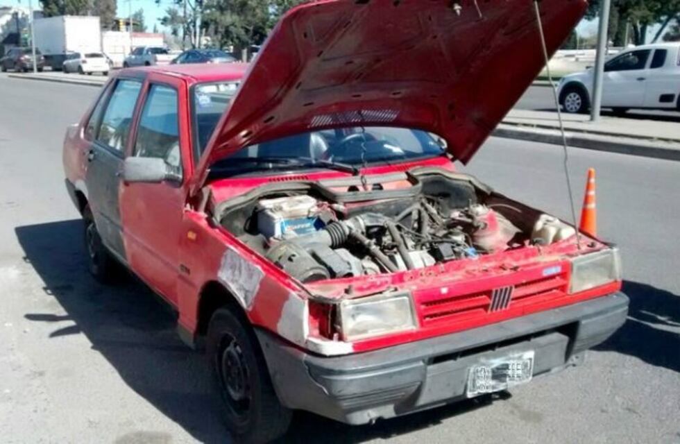 Detuvieron a una joven por circular en un auto con numeración de chasis adulterada y sin papeles