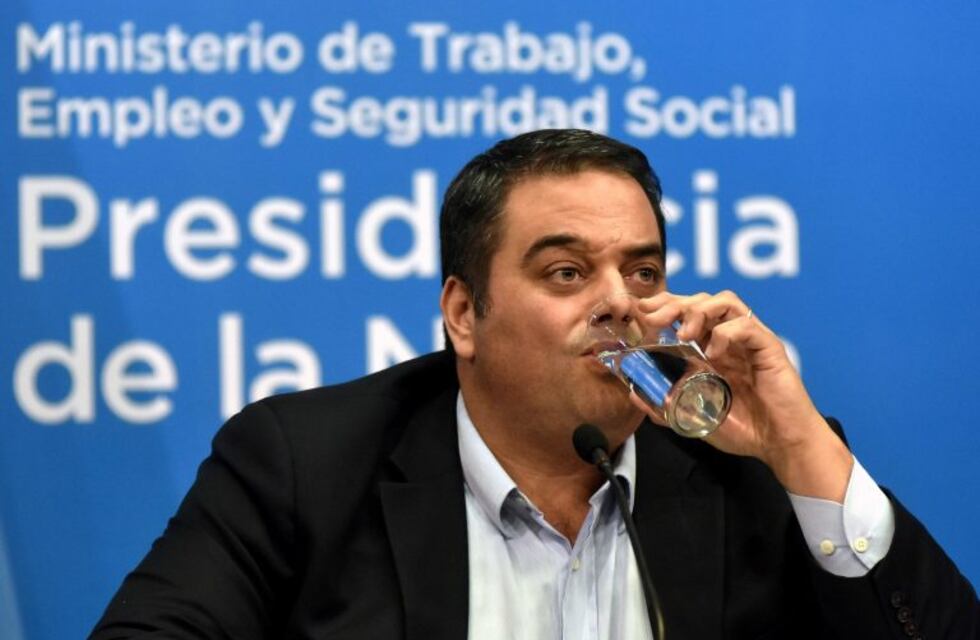 El Gobierno convocó para el 27 de junio al Consejo de Salario