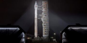 El cohete Atlas-V despegó desde la Base Aérea Vandenberg en California