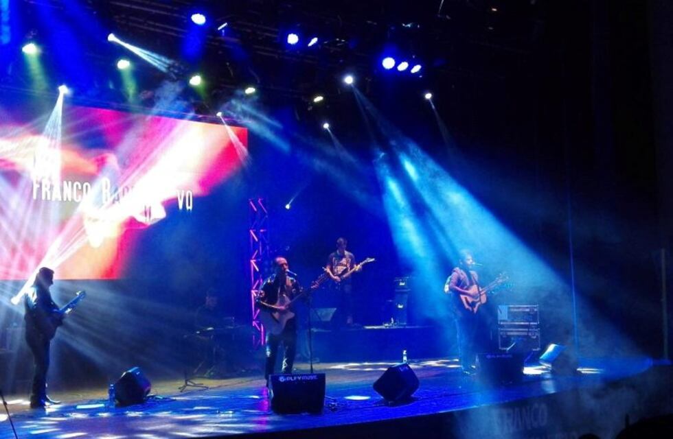 Vuelve Franco Barrionuevo en un concierto para recibir el 2021