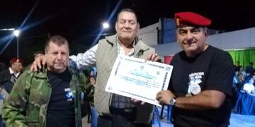 Malvinas: excombatientes homenajearon a un dirigente\u002E (Facebook Juan José Soria)