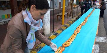 Trenza de Pascuas gigante\u002E (Foto: Municipalidad de Huerta Grande)\u002E