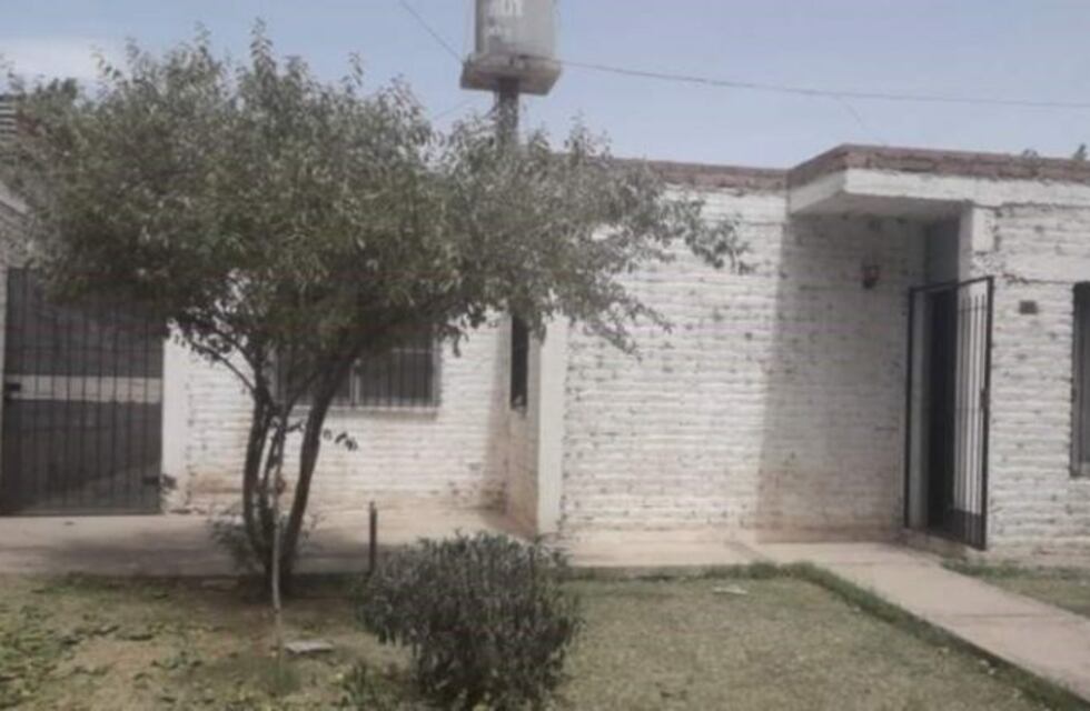 Entró a robar a una casa, los dueños se defendieron y lo encerraron en el baño