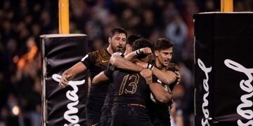 AME1661\u002E BUENOS AIRES (ARGENTINA), 28/06/2019\u002E- Jugadores de Jaguares celebran este viernes, durante un partido de Super Rugby, entre Jaguares y Brumbies, en el estadio Jose Amalfitani de Buenos Aires (Argentina)\u002E EFE/ Matias Gabriel Napoli