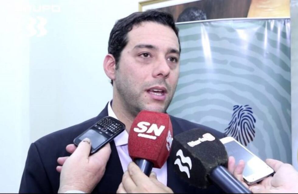 Pérez: "Si queremos reducir el déficit fiscal la solución no es tomar deuda"