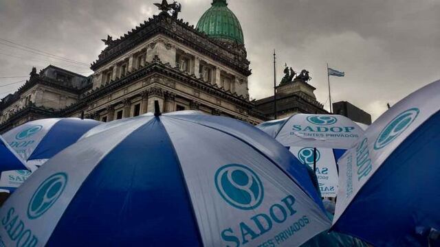 Paro de docentes nucleados en SADOP