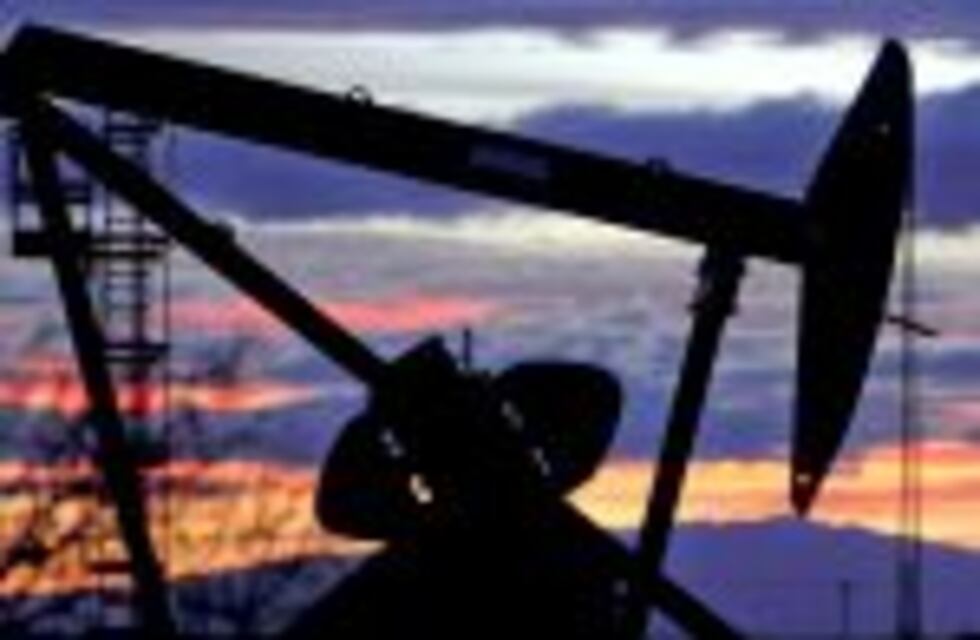 Gremios petroleros harán este lunes un paro de 48 horas