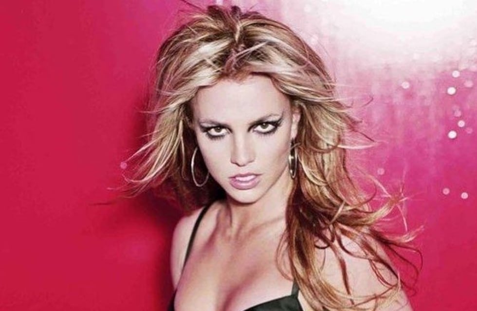 Britney Spears, intacta a sus 38 años: mostró una clase de AcroYoga con una sensual bikini
