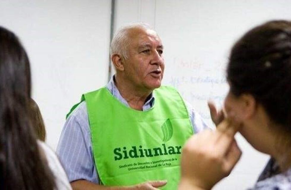 Docentes universitarios comenzaron con el paro en las aulas