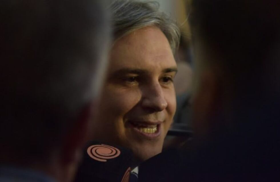 Llaryora justificó el aumento de impuestos e insistió con que "la ciudad está fundida"