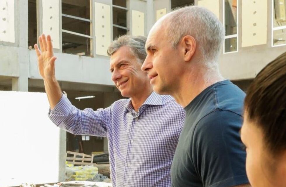 Macri recorrió las obras cloacales en el Riachuelo: "Acá no hubo ningún cuaderno"