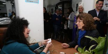 Abonos de colectivos gratuitos para adultos mayores a 70 años en Mendoza