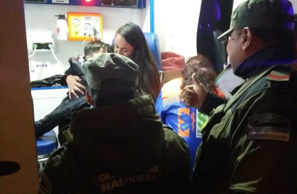 Gendarmes le salvaron la vida a un niño de 5 años