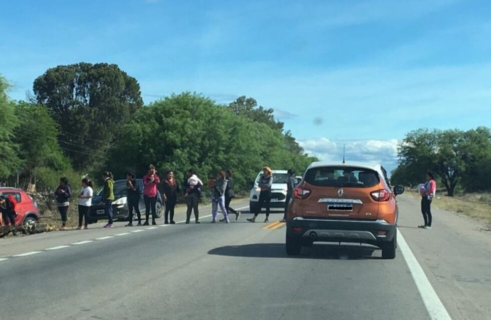 Los vecinos afectados por las lluvias cortaron la Ruta 38