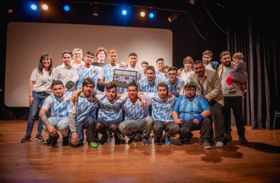CePLA Ushuaia presentó el documental "Juventud Unida, el club"