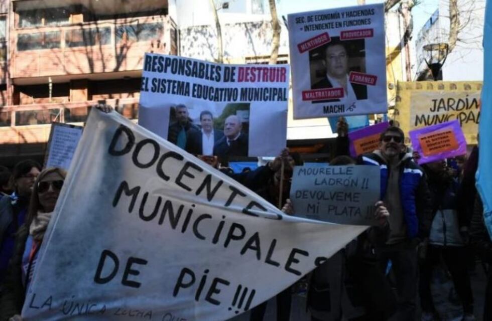 Descontarán los días de paro a los docentes marplatenses