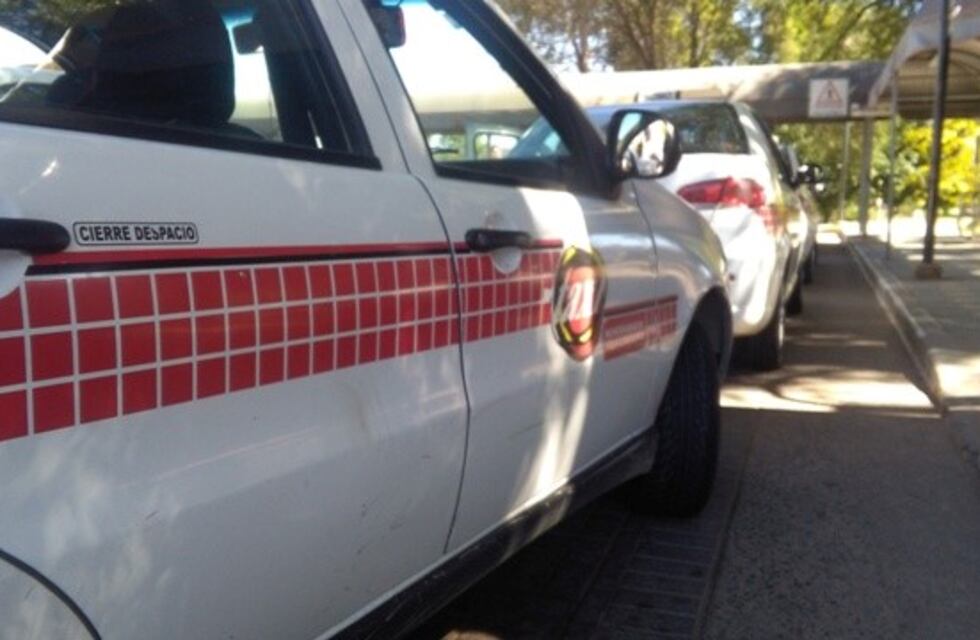 Carlos Paz: se subió a un taxi, no quiso pagar y terminó apresado