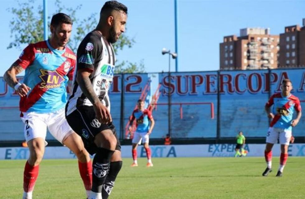 Central Córdoba consiguió un punto importante en Sarandí