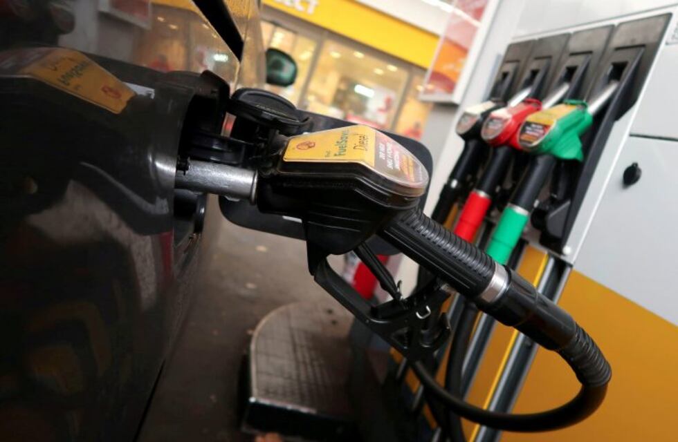 YPF bajó 1% el precio de sus combustibles en Tierra del Fuego