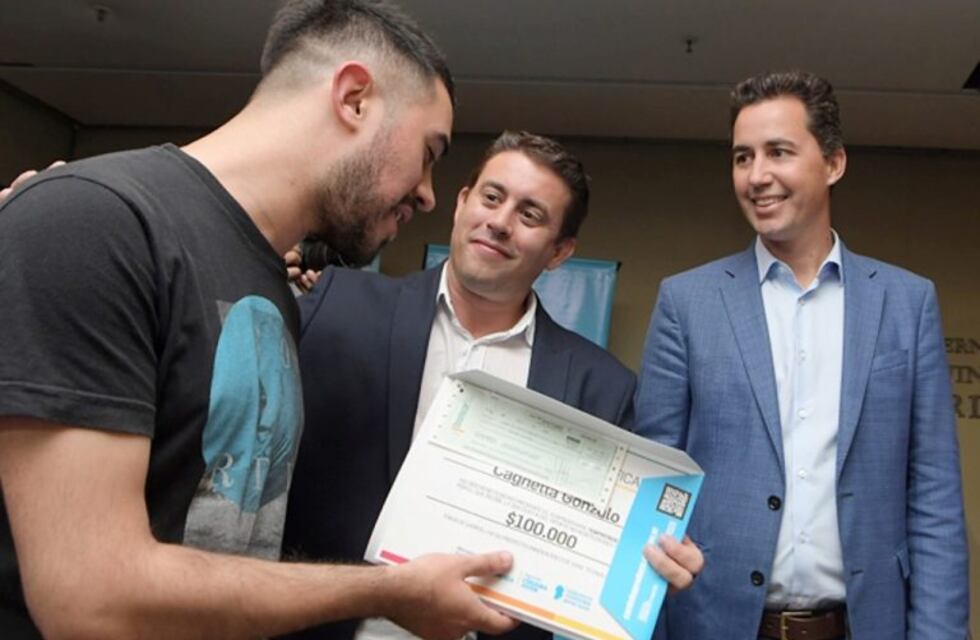 Córdoba Joven entregó créditos y aportes por 10 millones de pesos