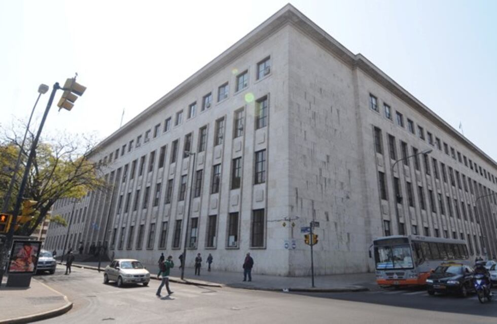 Condenaron a un joven que robó una peluquería y fue detenido por el dueño del local