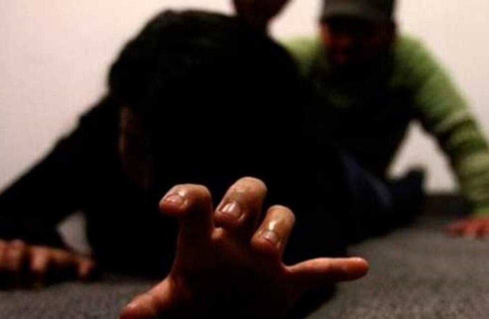 Imputaron a un hombre por lesionar a su novia en sus partes íntimas