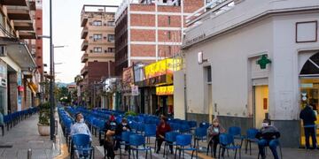 Así organizaron las calles cercanas a los bancos para evitar aglomeraciones\u002E