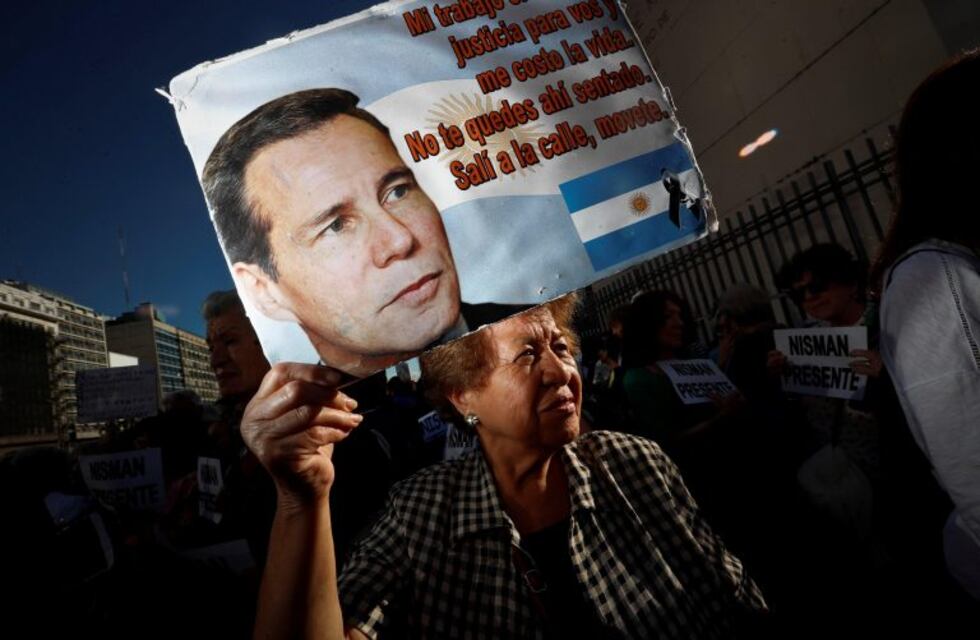 Exespía israelí asegura que le dio al fiscal Nisman pruebas sobre cuentas off shore de Cristina Kirchner