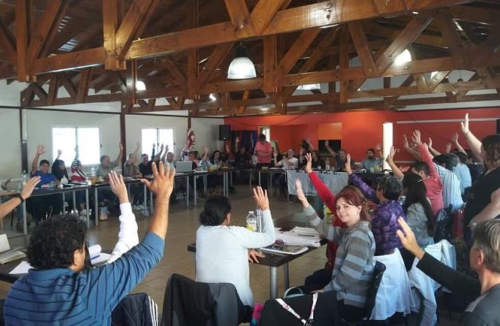 ADOSAC rechazó oferta del Gobierno y peligra el inicio de clases